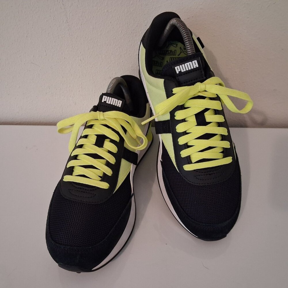 Puma Future Riders Black and Neon Size 8 #373383-01
